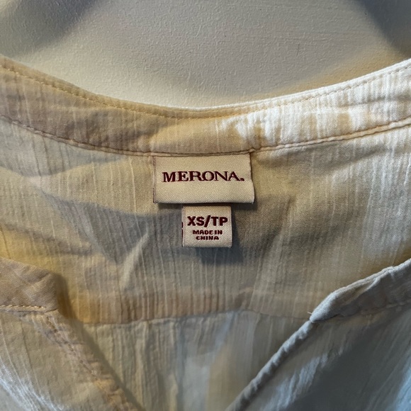 Light Tunic Top - Picture 2 of 3